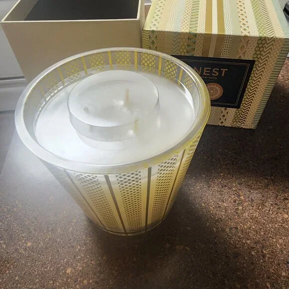 Birchwood Pine Luxury Candle NEST New York - Picture 2 of 5